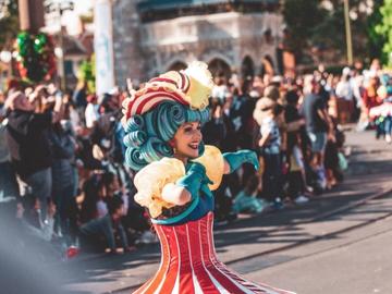 PARİS Pegasus Hava Yolları ile 3 Gece