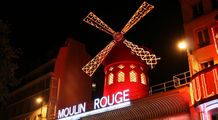 PARİS Pegasus Hava Yolları ile 3 Gece